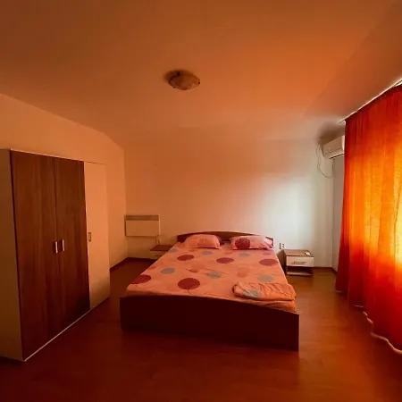 Vila Costineşti